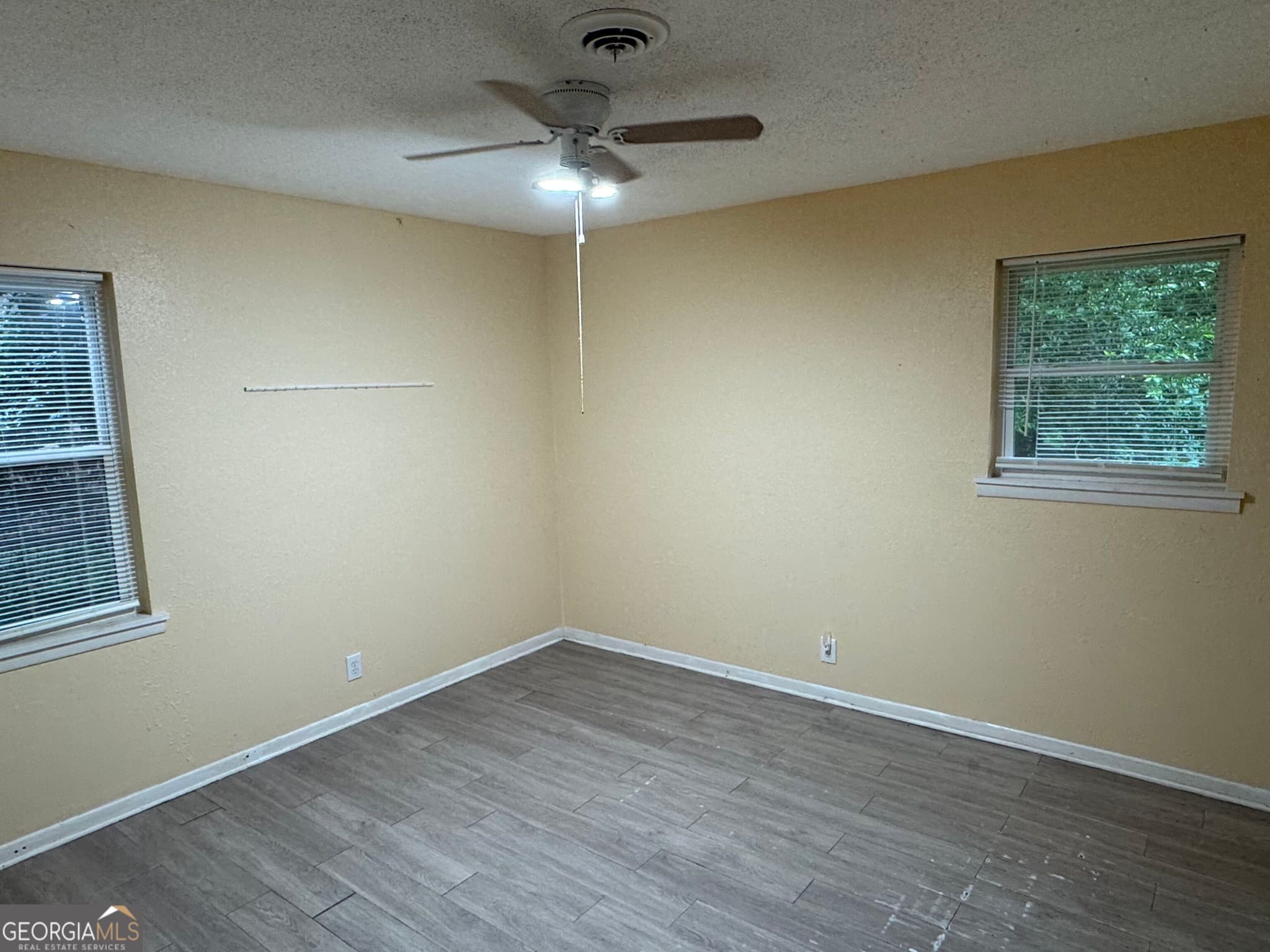 3 bedroom, 1.5 bathroom, 1,247 sq ft single family residence for sale at 2237 Formosa Circle, Brunswick, GA 31520 — photo 7