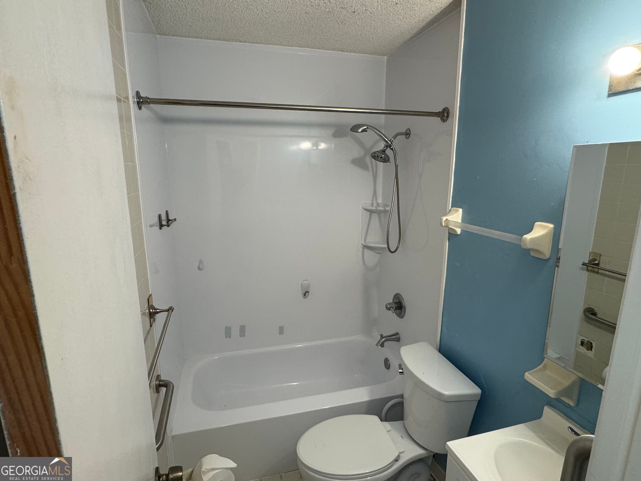 3 bedroom, 1.5 bathroom, 1,247 sq ft single family residence for sale at 2237 Formosa Circle, Brunswick, GA 31520 — photo 10