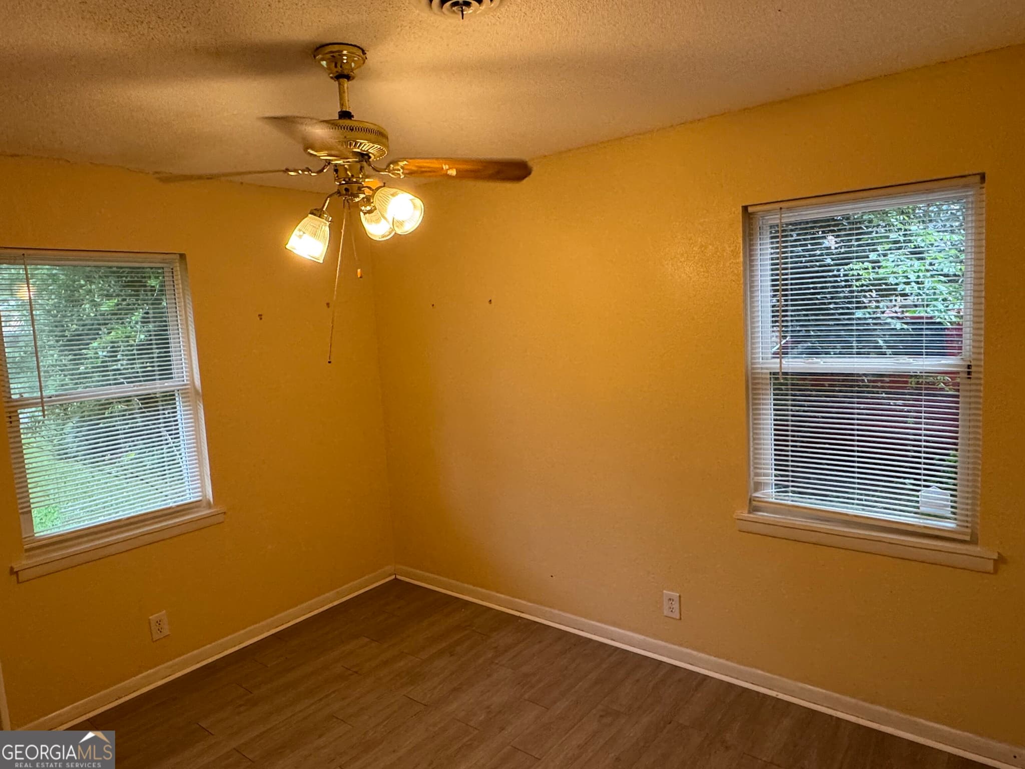 3 bedroom, 1.5 bathroom, 1,247 sq ft single family residence for sale at 2237 Formosa Circle, Brunswick, GA 31520 — photo 8