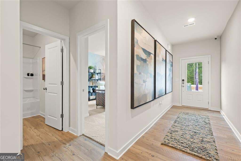 4 bedroom, 2.5 bathroom, 2,410 sq ft single family residence for sale at 208 Wildflower Ridge Road, Dallas, GA 30157 — photo 2