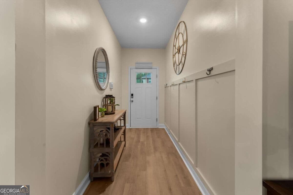 4 bedroom, 2 bathroom, 1,682 sq ft single family residence for sale at 1028 Meloney Drive, Hinesville, GA 31313 — photo 4