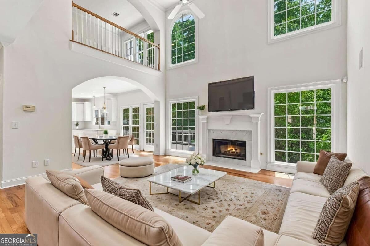 5 bedroom, 4 bathroom, 4,171 sq ft single family residence for sale at 1128 Promontory Drive, Marietta, GA 30062 — photo 2