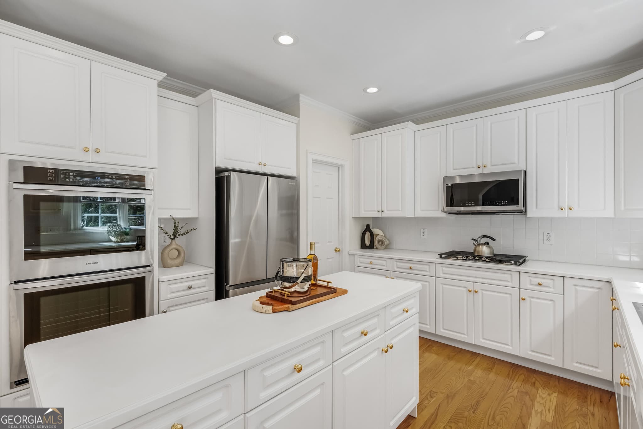 5 bedroom, 4 bathroom, 4,171 sq ft single family residence for sale at 1128 Promontory Drive, Marietta, GA 30062 — photo 3