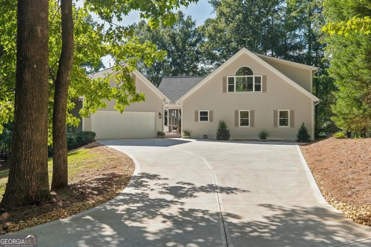 5 bedroom, 3.5 bathroom, 3,654 sq ft single family residence for sale at 1480 Plantation Drive, Greensboro, GA 30642 — photo 1 of 59