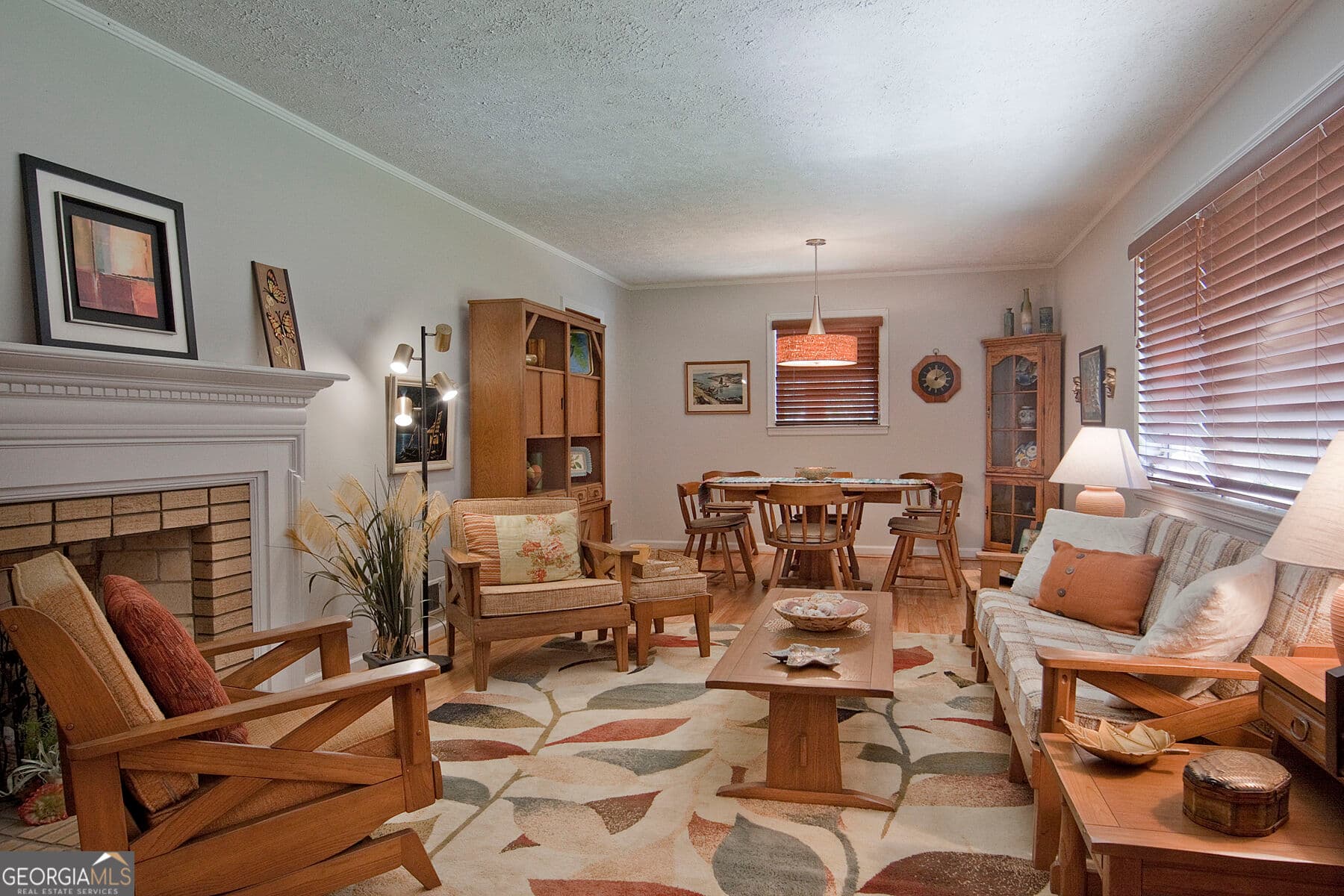 4 bedroom, 3 bathroom, 2,496 sq ft single family residence for sale at 437 Pine Street, Madison, GA 30650 — photo 6