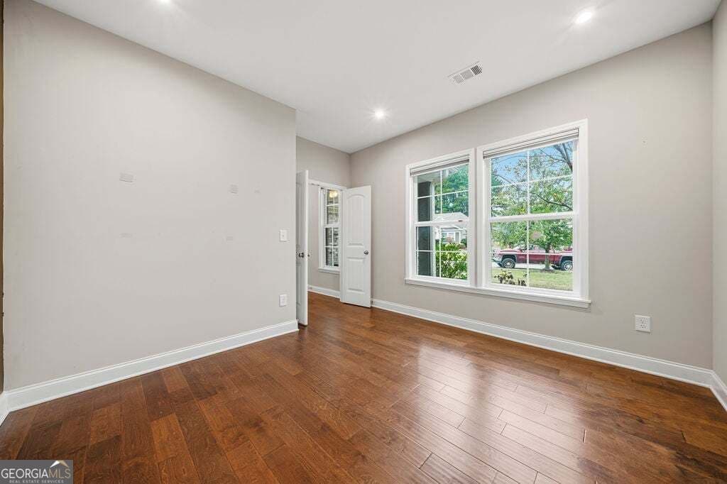 3 bedroom, 3.5 bathroom, 2,560 sq ft single family residence for sale at 295 Floating Leaf Way, Dallas, GA 30132 — photo 7