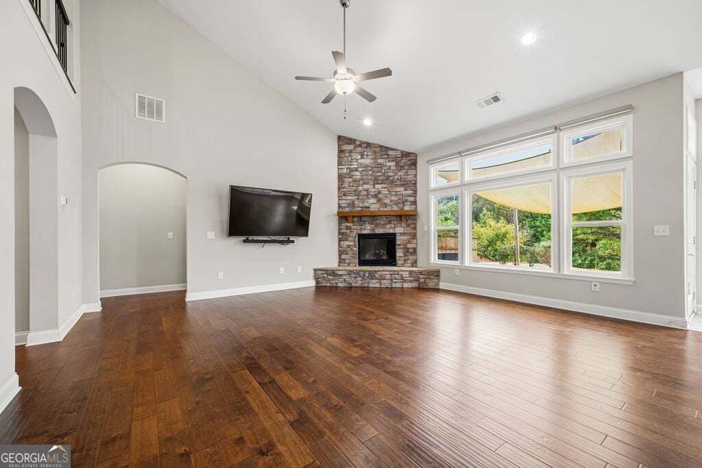 3 bedroom, 3.5 bathroom, 2,560 sq ft single family residence for sale at 295 Floating Leaf Way, Dallas, GA 30132 — photo 9