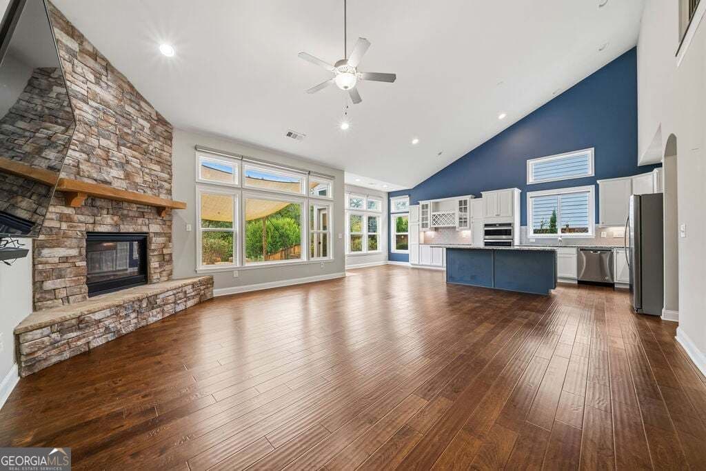 3 bedroom, 3.5 bathroom, 2,560 sq ft single family residence for sale at 295 Floating Leaf Way, Dallas, GA 30132 — photo 10