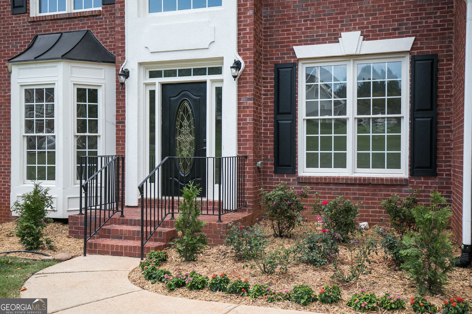 6 bedroom, 3.5 bathroom, 4,027 sq ft single family residence for rent at 6353 Chestnut Parkway, Flowery Branch, GA 30542 for $3,600 a month — photo 3