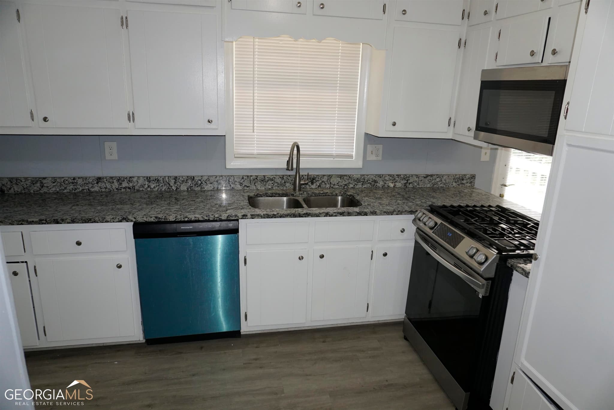 4 bedroom, 3 bathroom, 2,876 sq ft single family residence for rent at 5601 Richlo Court, Forest Park, GA 30297 for $1,995 a month — photo 9