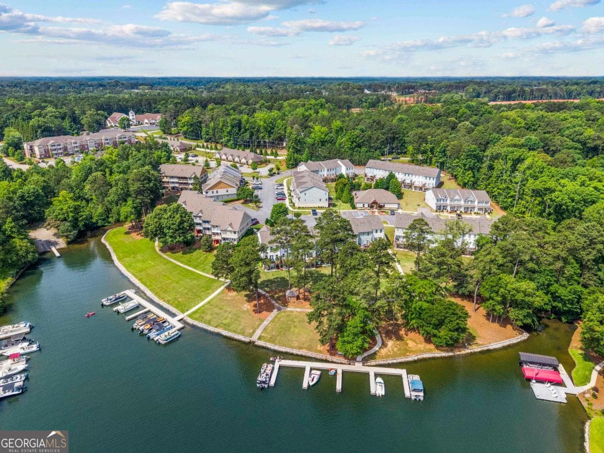 2 bedroom, 3.5 bathroom, 2,595 sq ft townhouse for rent at 101 Crane Lane UNIT 12B, Eatonton, GA 31024 for $2,900 a month — photo 3