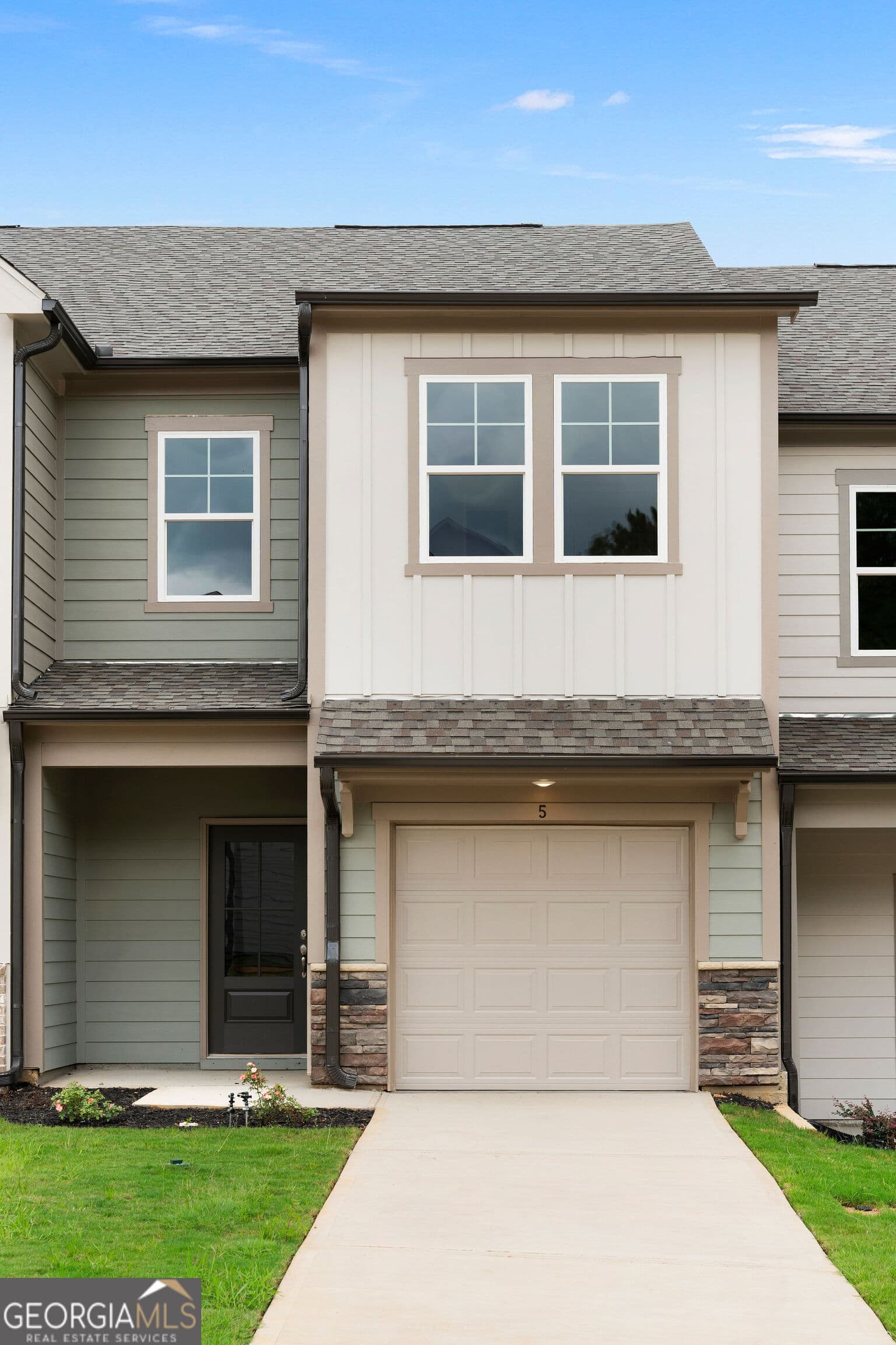 3 bedroom, 2.5 bathroom, 1,572 sq ft townhouse for sale at 16 Magnolia Boulevard, Cedartown, GA 30125 — photo 4