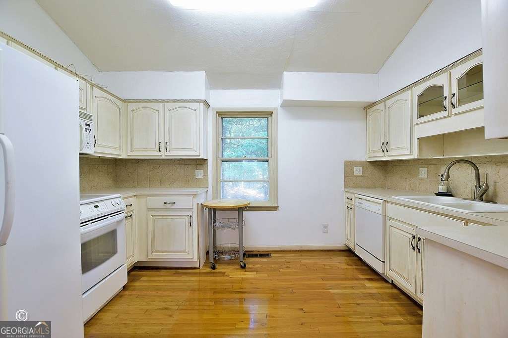 1 bedroom, 1 bathroom single family residence under contract at 254 Lee Road 0791, Salem, AL 36874 — photo 9