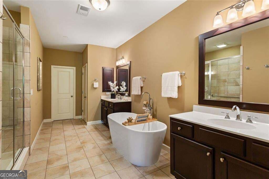 4 bedroom, 4.5 bathroom, 4,039 sq ft townhouse for sale at 4087 Thorndale Lane, Smyrna, GA 30080 — photo 6