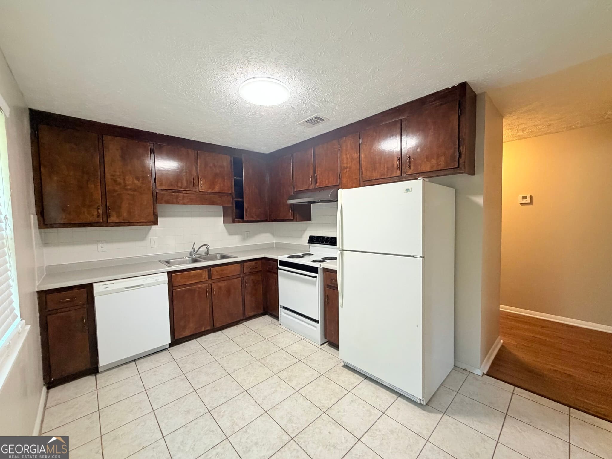 2 bedroom, 1 bathroom, 891 sq ft duplex for rent at 1063 Kings Mill Run, Athens, GA 30606 for $1,095 a month — photo 4