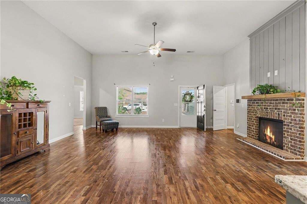4 bedroom, 2 bathroom, 1,911 sq ft single family residence for sale at 119 Springwood Drive, Carrollton, GA 30117 — photo 8