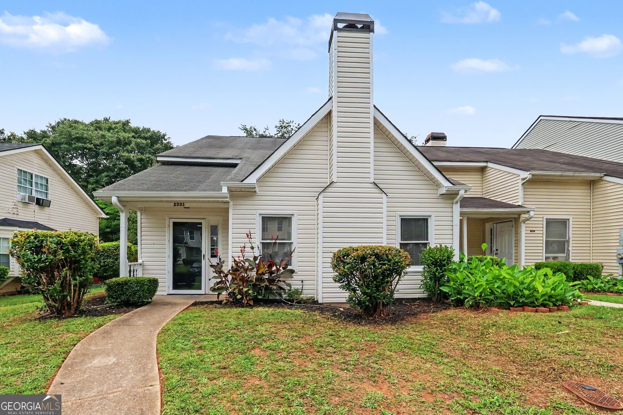 3 bedroom, 2.5 bathroom, 1,764 sq ft townhouse sold at 2331 Wellington Circle, Lithonia, GA 30058