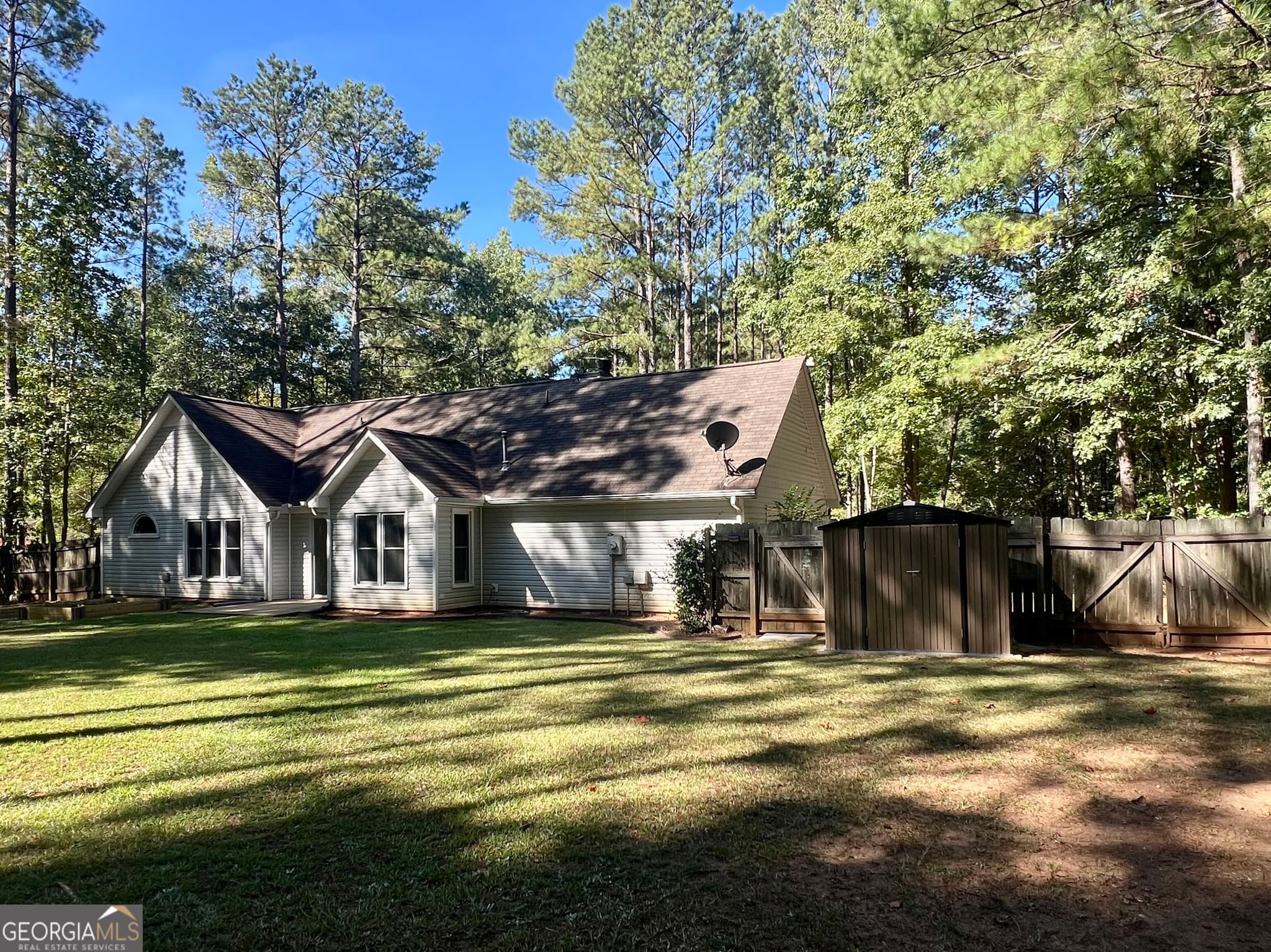3 bedroom, 2 bathroom, 1,262 sq ft single family residence for sale at 37 Jeb Stuart Drive, Newnan, GA 30265 — photo 8