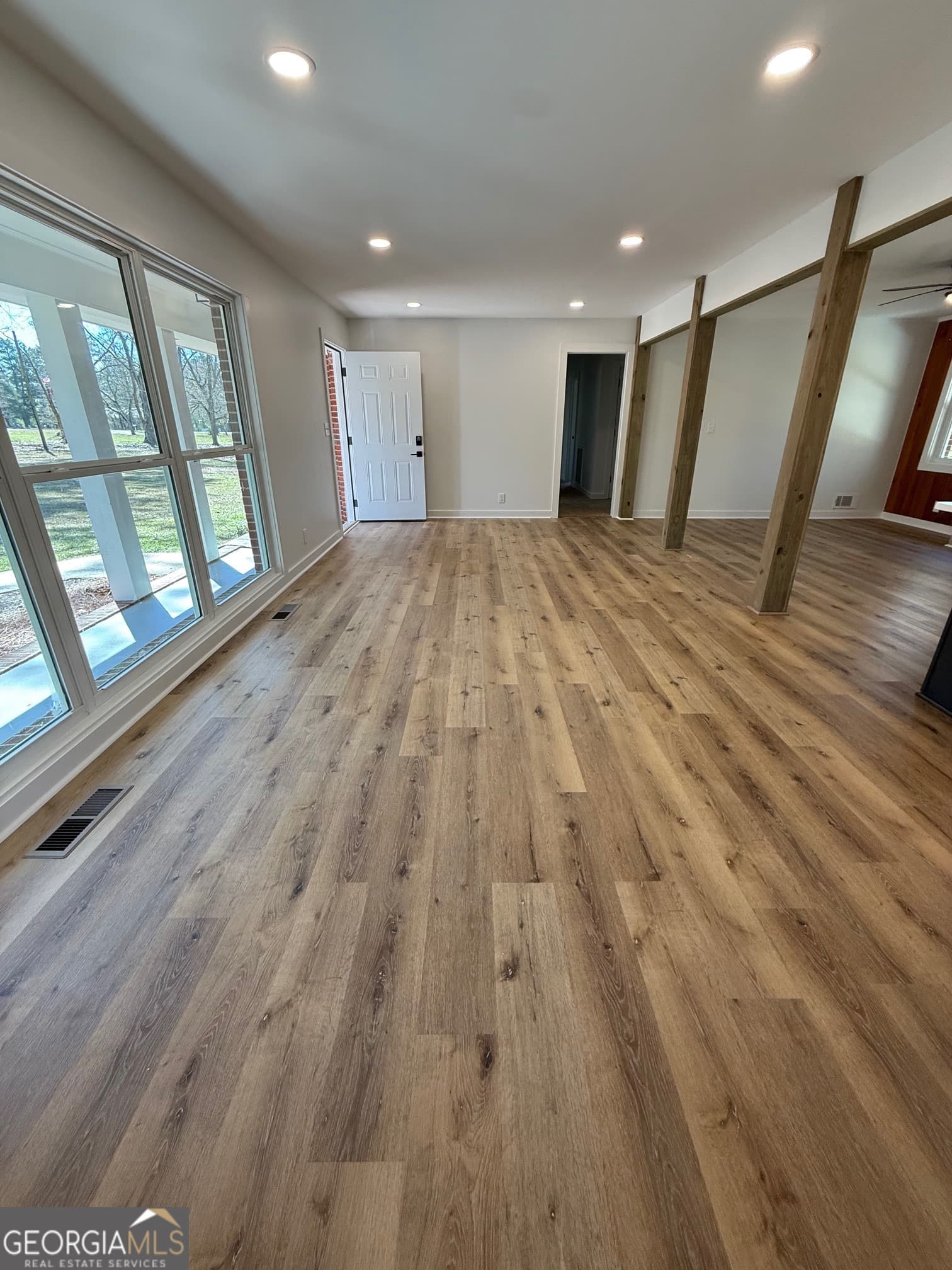 3 bedroom, 2 bathroom, 1,510 sq ft single family residence for sale at 4005 E Hwy 85, Manchester, GA 31816 — photo 6