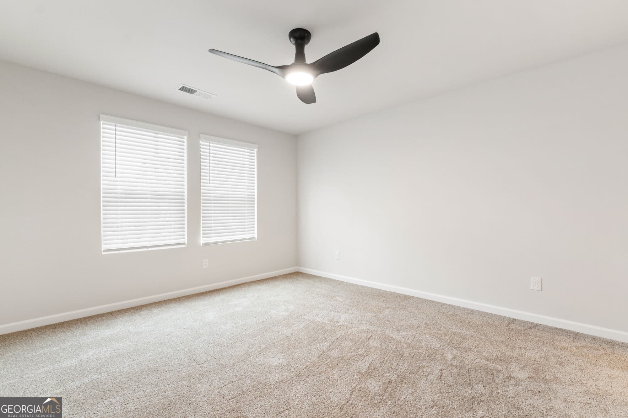 3 bedroom, 2.5 bathroom, 1,852 sq ft townhouse for sale at 3245 Wading Heron Way, Powder Springs, GA 30127 — photo 6