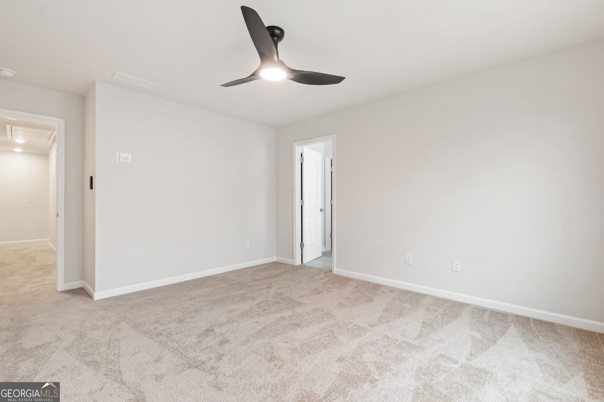 3 bedroom, 2.5 bathroom, 1,852 sq ft townhouse for sale at 3245 Wading Heron Way, Powder Springs, GA 30127 — photo 5