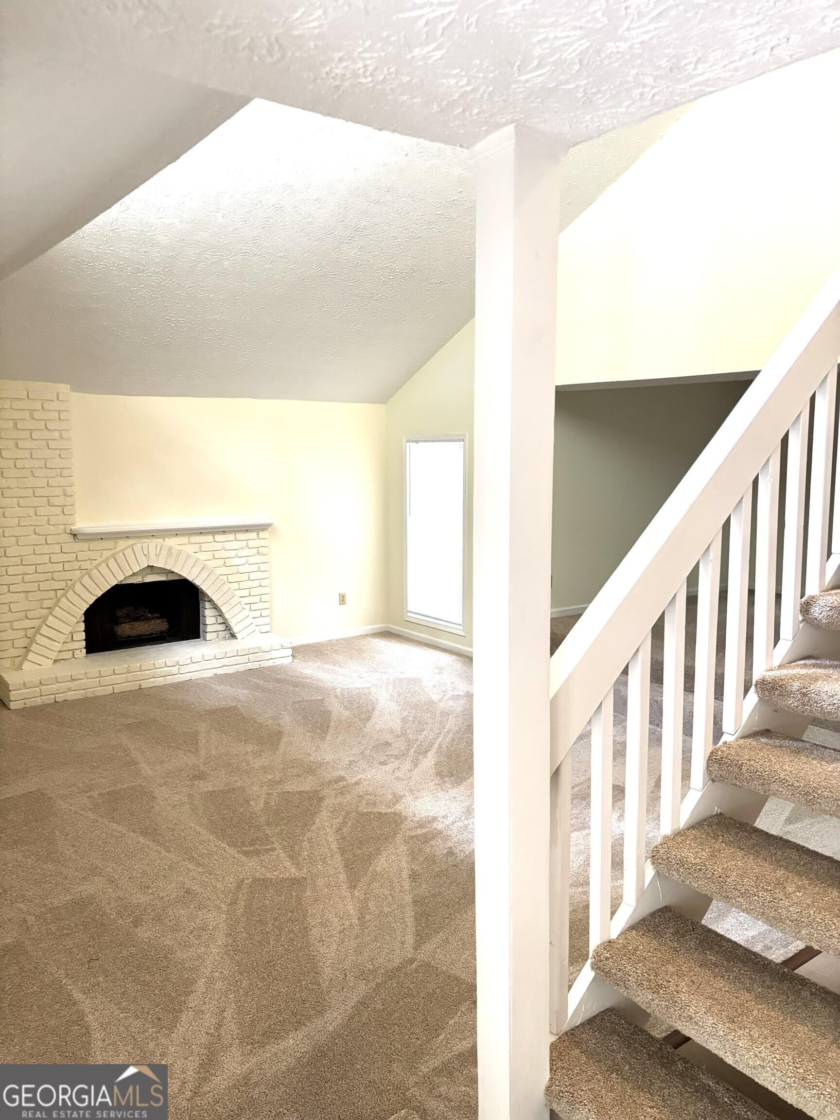 4 bedroom, 2.5 bathroom, 2,248 sq ft single family residence for sale at 8580 Colony Club Drive, Johns Creek, GA 30022 — photo 6