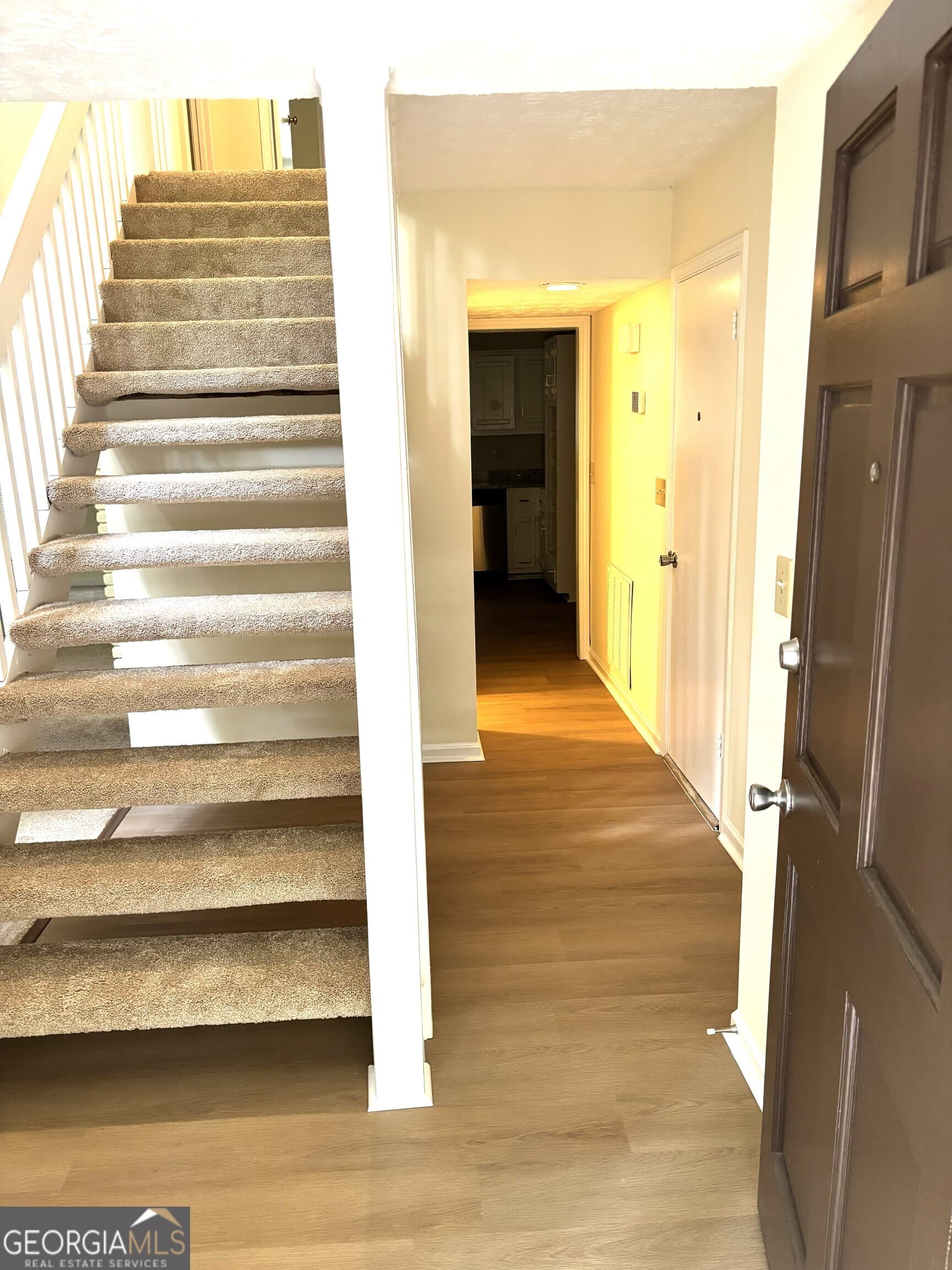 4 bedroom, 2.5 bathroom, 2,248 sq ft single family residence for sale at 8580 Colony Club Drive, Johns Creek, GA 30022 — photo 7