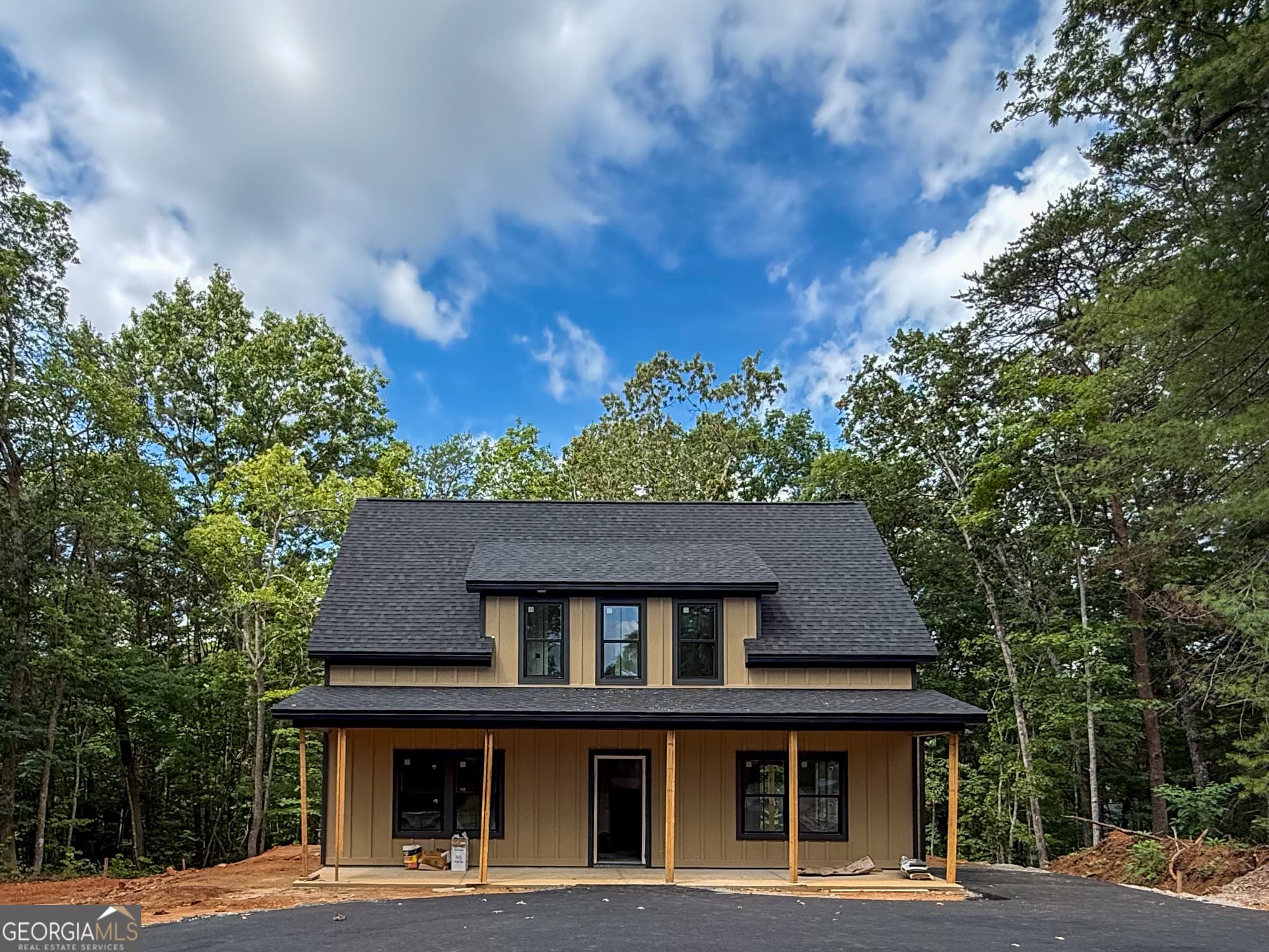 3 bedroom, 2.5 bathroom, 1,574 sq ft single family residence for sale at 141 Forest Glen Drive, Cleveland, GA 30528 — photo 3