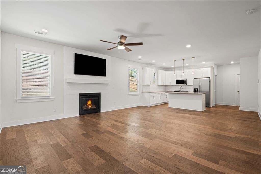 3 bedroom, 2.5 bathroom, 2,498 sq ft single family residence for sale at 2422 Mills Bend, Decatur, GA 30034 — photo 10