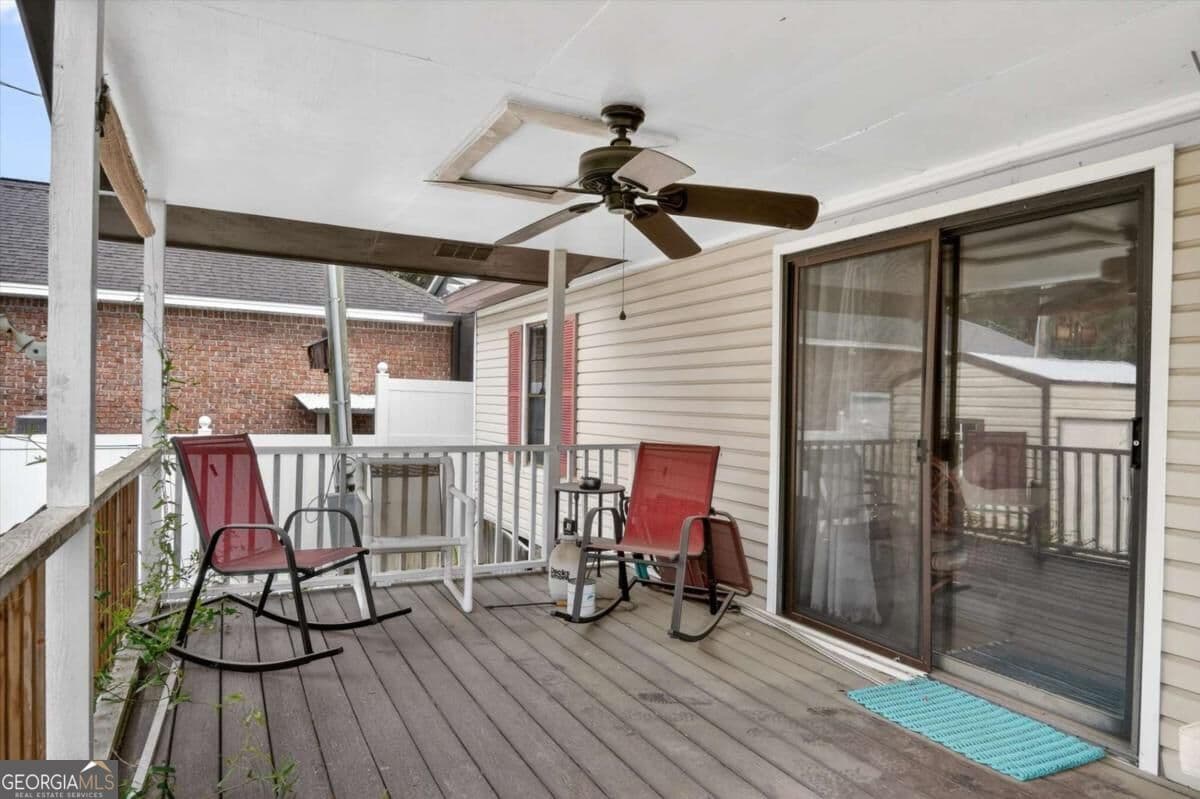 3 bedroom, 2 bathroom, 1,608 sq ft manufactured home,single family residence for sale at 535 E 1St Street, Midway, GA 31320 — photo 5