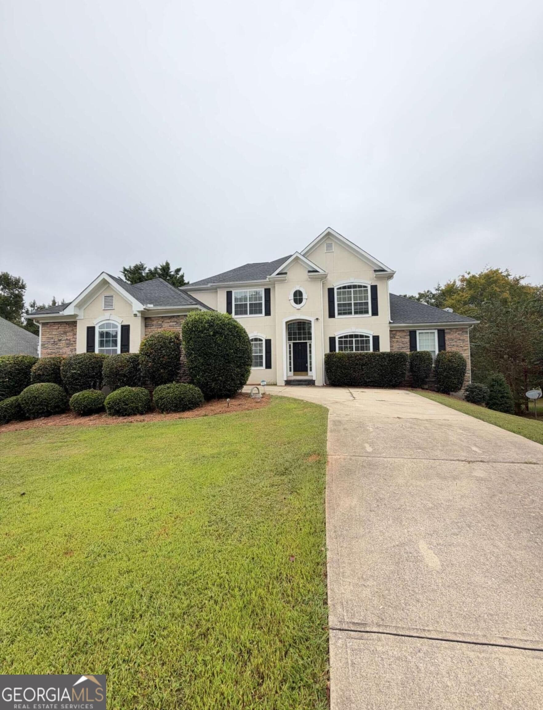 4 bedroom, 2.5 bathroom, 3,047 sq ft single family residence for sale at 2588 Chipping Court, Villa Rica, GA 30180 — photo 1 of 52