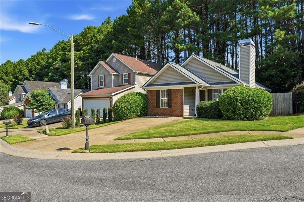 2 bedroom, 1 bathroom, 792 sq ft single family residence for sale at 226 Park Place, Woodstock, GA 30189 — photo 2