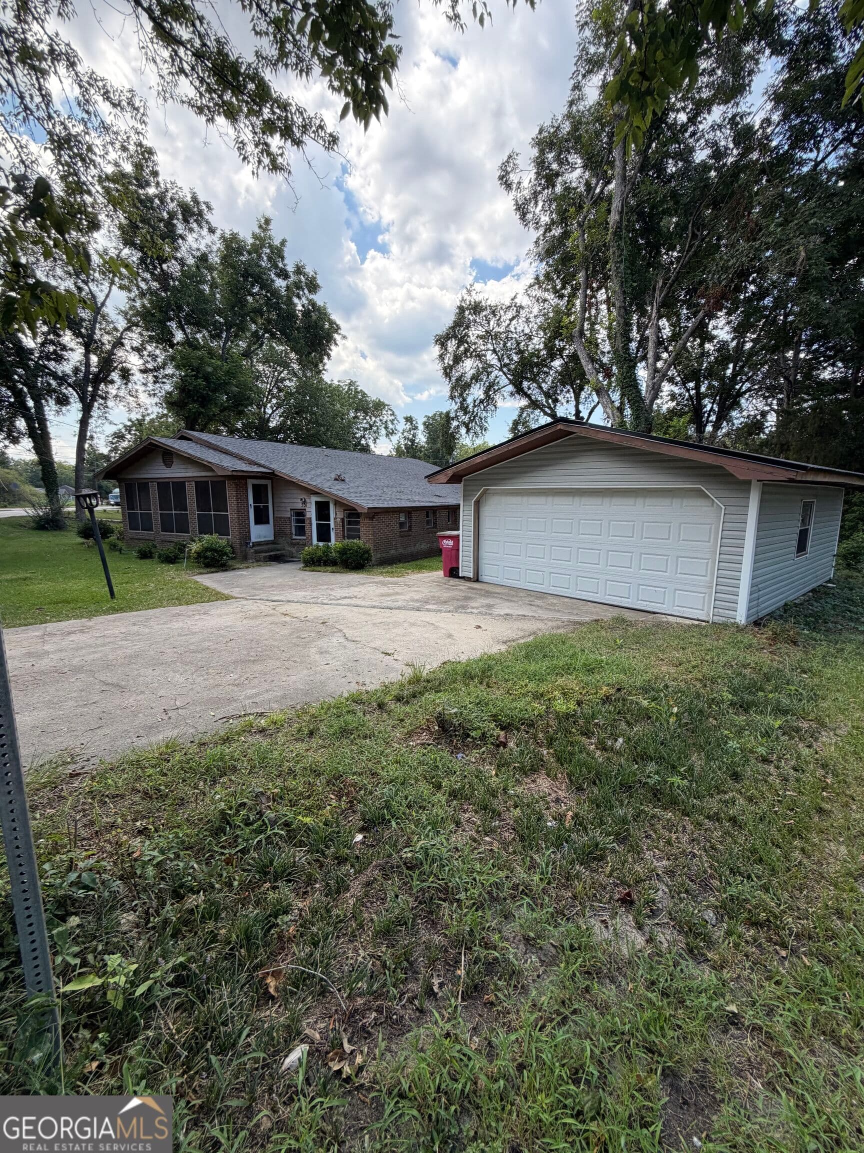 3 bedroom, 3 bathroom, 2,302 sq ft single family residence for sale at 531 Smith Street, Tennille, GA 31089 — photo 7