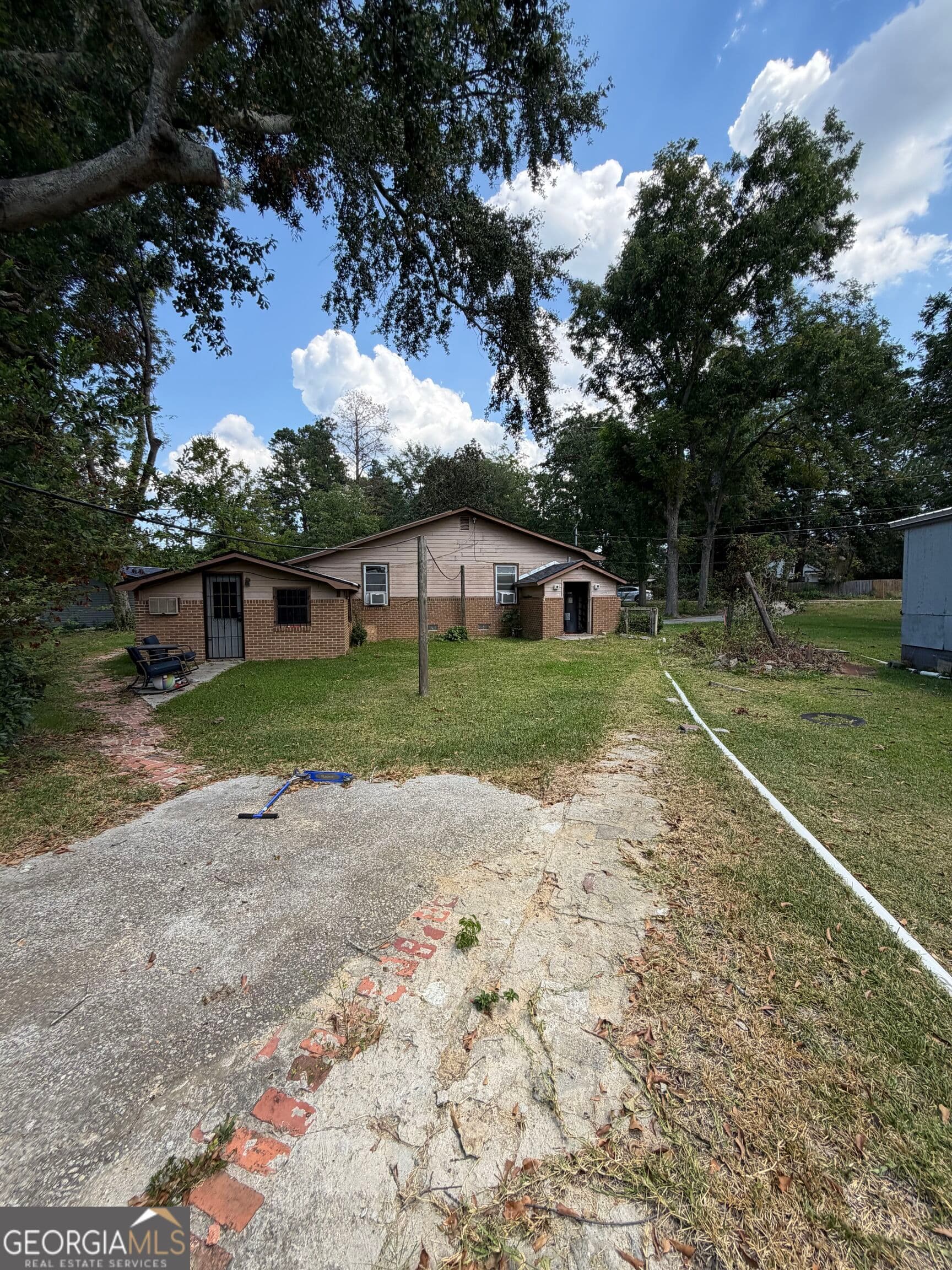 3 bedroom, 3 bathroom, 2,302 sq ft single family residence for sale at 531 Smith Street, Tennille, GA 31089 — photo 8