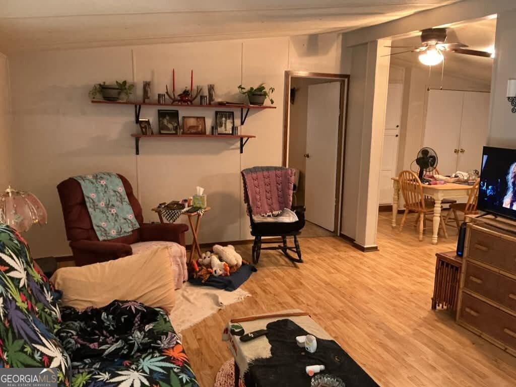 3 bedroom, 2 bathroom, 1,289 sq ft manufactured home,single family residence for sale at 27 CoRd, Eufaula, AL 36027 — photo 8