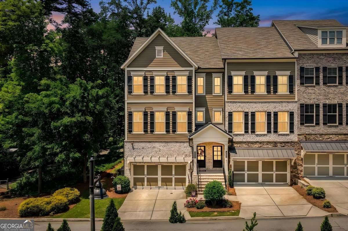 4 bedroom, 3.5 bathroom, 2,866 sq ft townhouse sold at 817 Paden Street, Woodstock, GA 30188