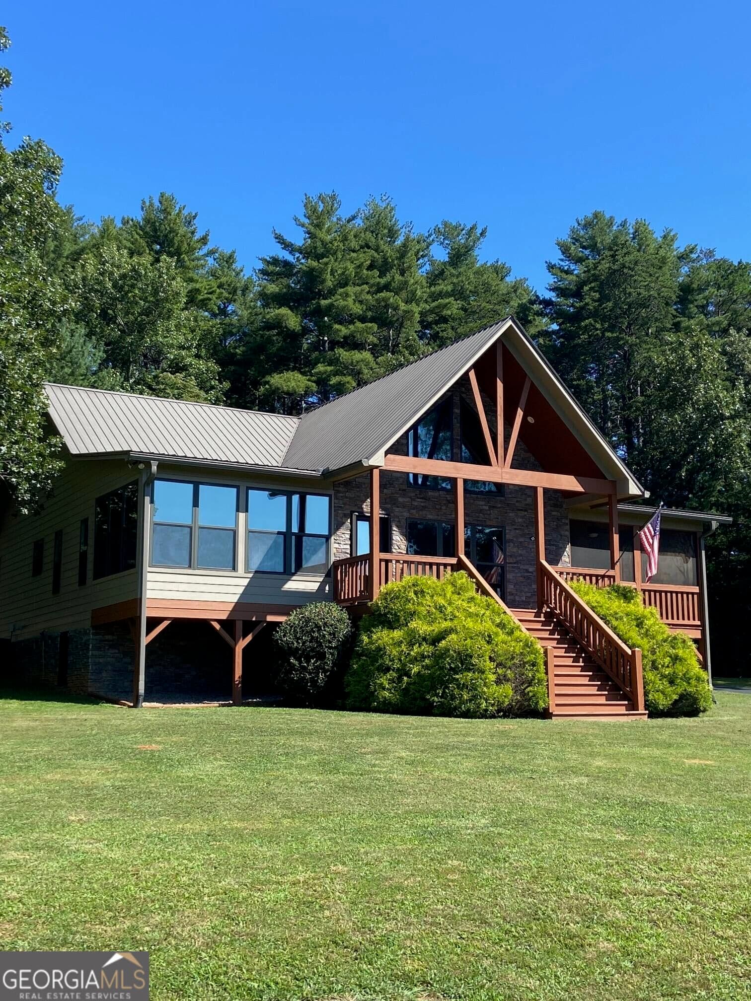 2 bedroom, 2 bathroom, 1,876 sq ft single family residence for sale at 277 Sunset Trail, Blairsville, GA 30512 — photo 3