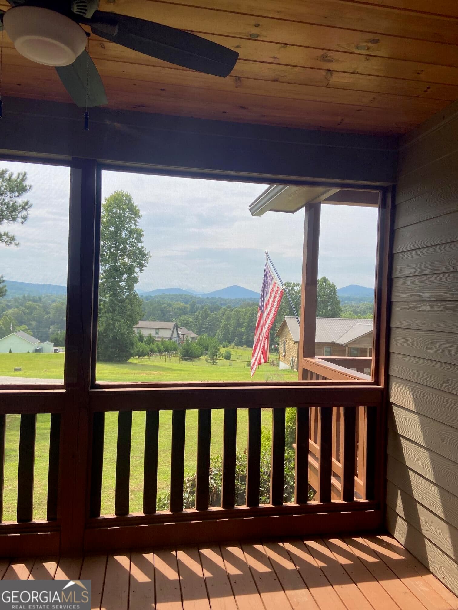 2 bedroom, 2 bathroom, 1,876 sq ft single family residence for sale at 277 Sunset Trail, Blairsville, GA 30512 — photo 9