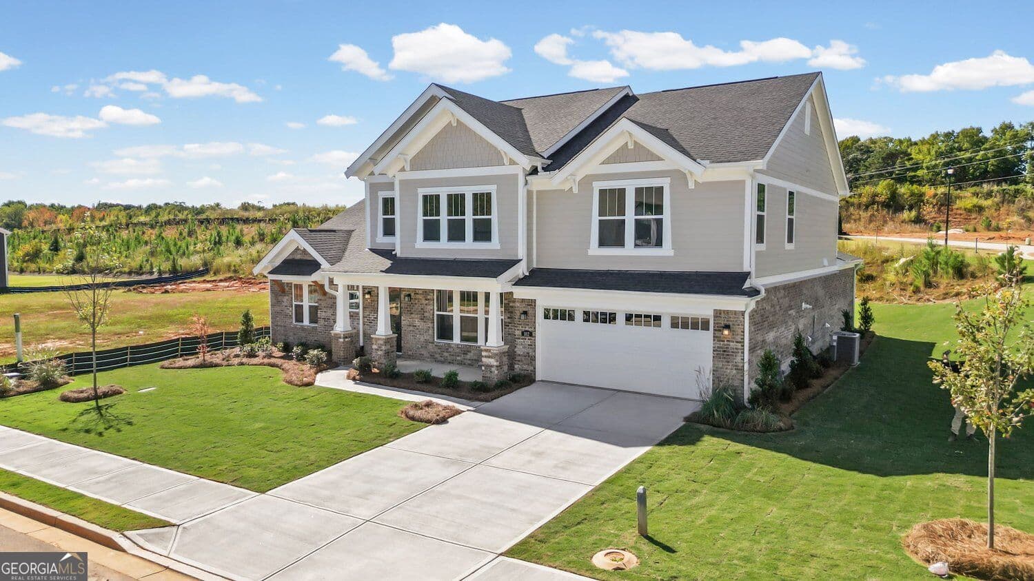 4 bedroom, 2.5 bathroom, 3,308 sq ft single family residence for sale at 102 Hidden Fields Way, Hoschton, GA 30548 — photo 3