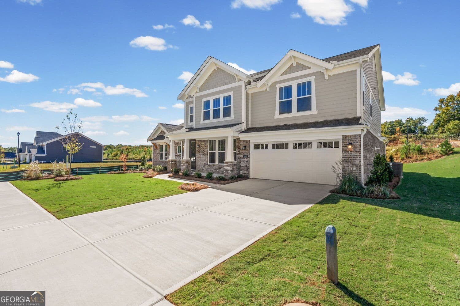 4 bedroom, 2.5 bathroom, 3,308 sq ft single family residence for sale at 102 Hidden Fields Way, Hoschton, GA 30548 — photo 5