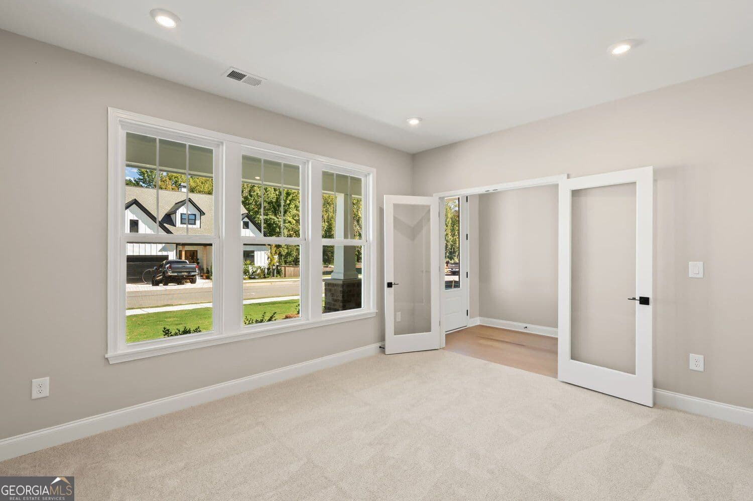 4 bedroom, 2.5 bathroom, 3,308 sq ft single family residence for sale at 102 Hidden Fields Way, Hoschton, GA 30548 — photo 10