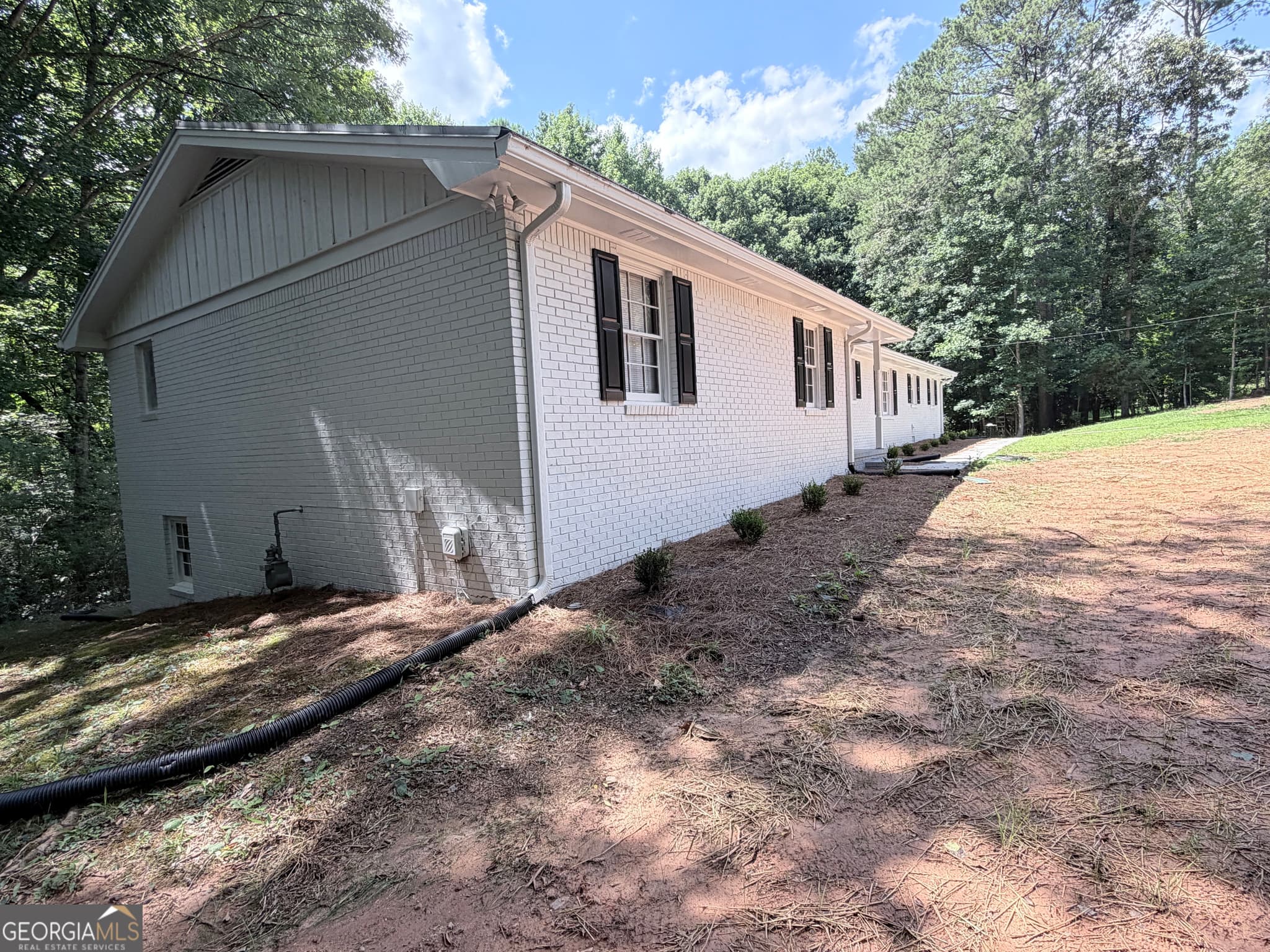 3 bedroom, 2 bathroom, 3,480 sq ft single family residence for sale at 1912 Wildwood Court, Conyers, GA 30094 — photo 6