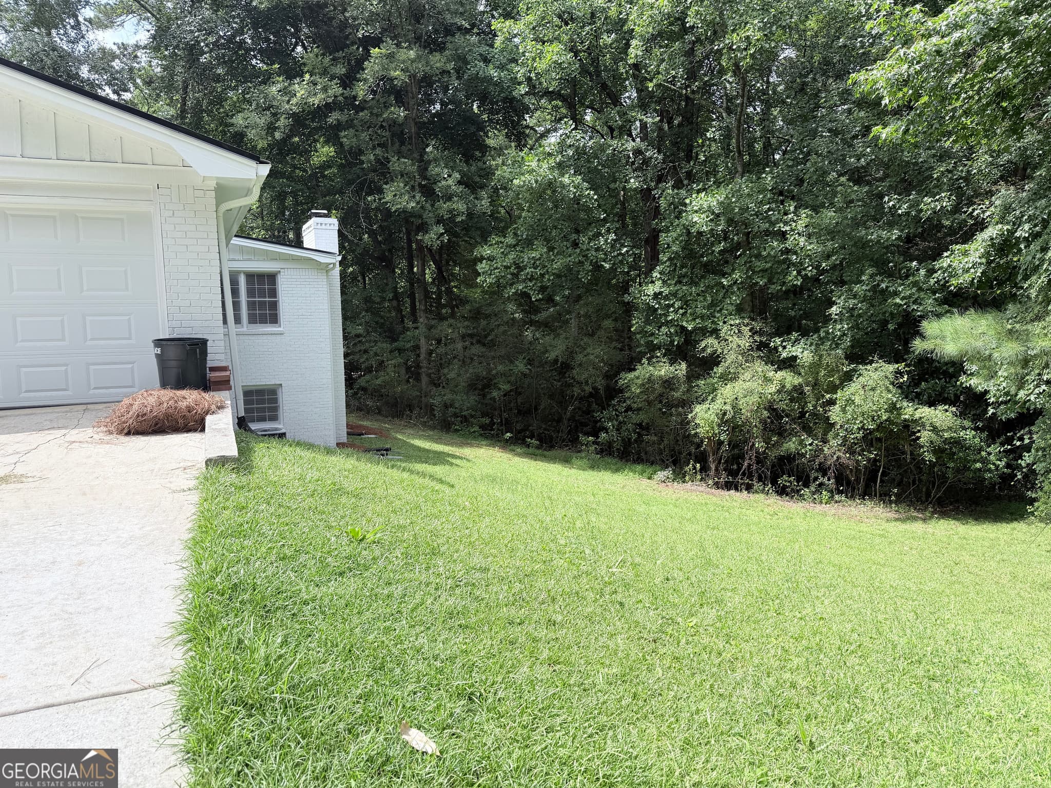 3 bedroom, 2 bathroom, 3,480 sq ft single family residence for sale at 1912 Wildwood Court, Conyers, GA 30094 — photo 5