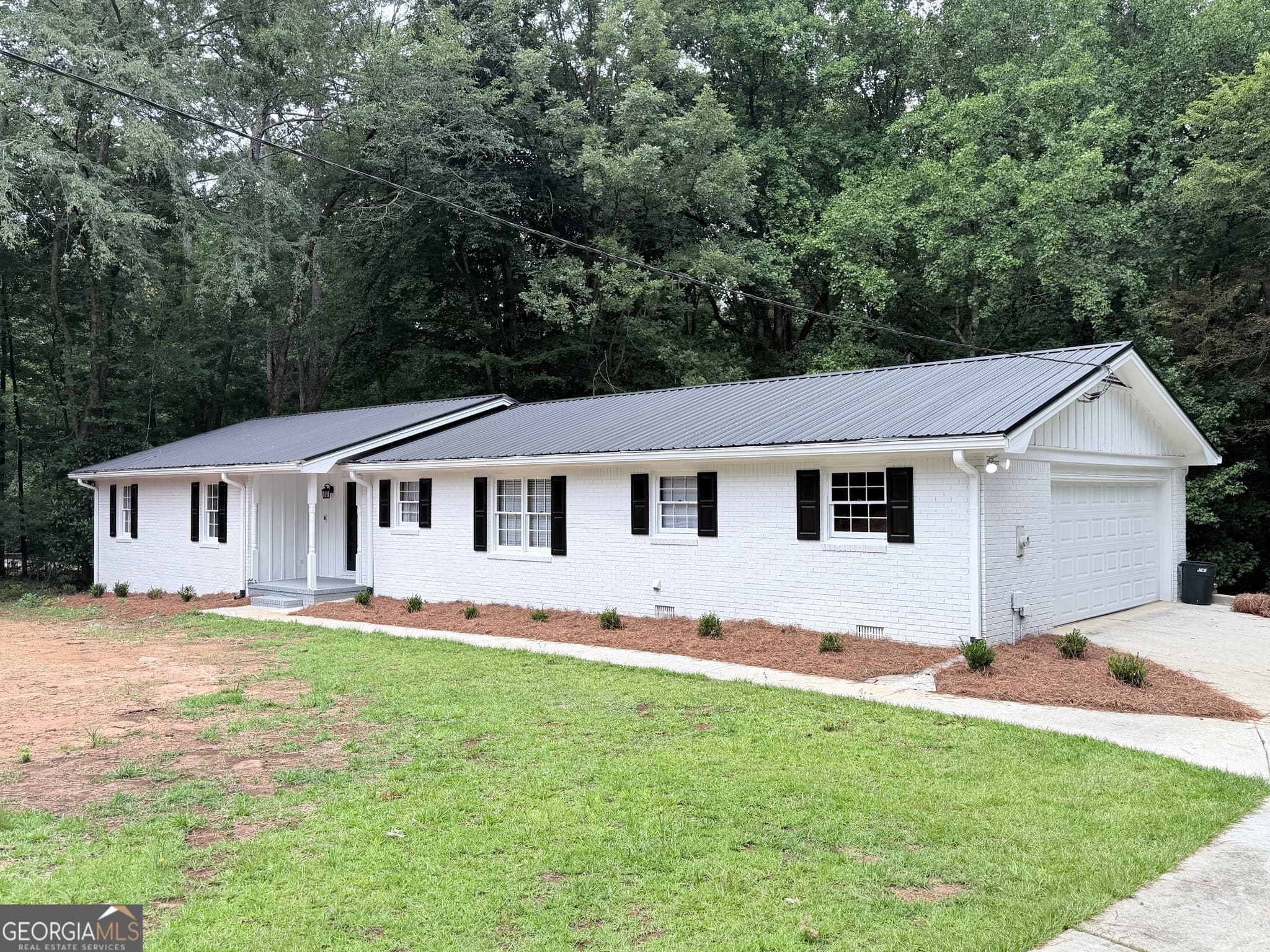 3 bedroom, 2 bathroom, 3,480 sq ft single family residence for sale at 1912 Wildwood Court, Conyers, GA 30094 — photo 4