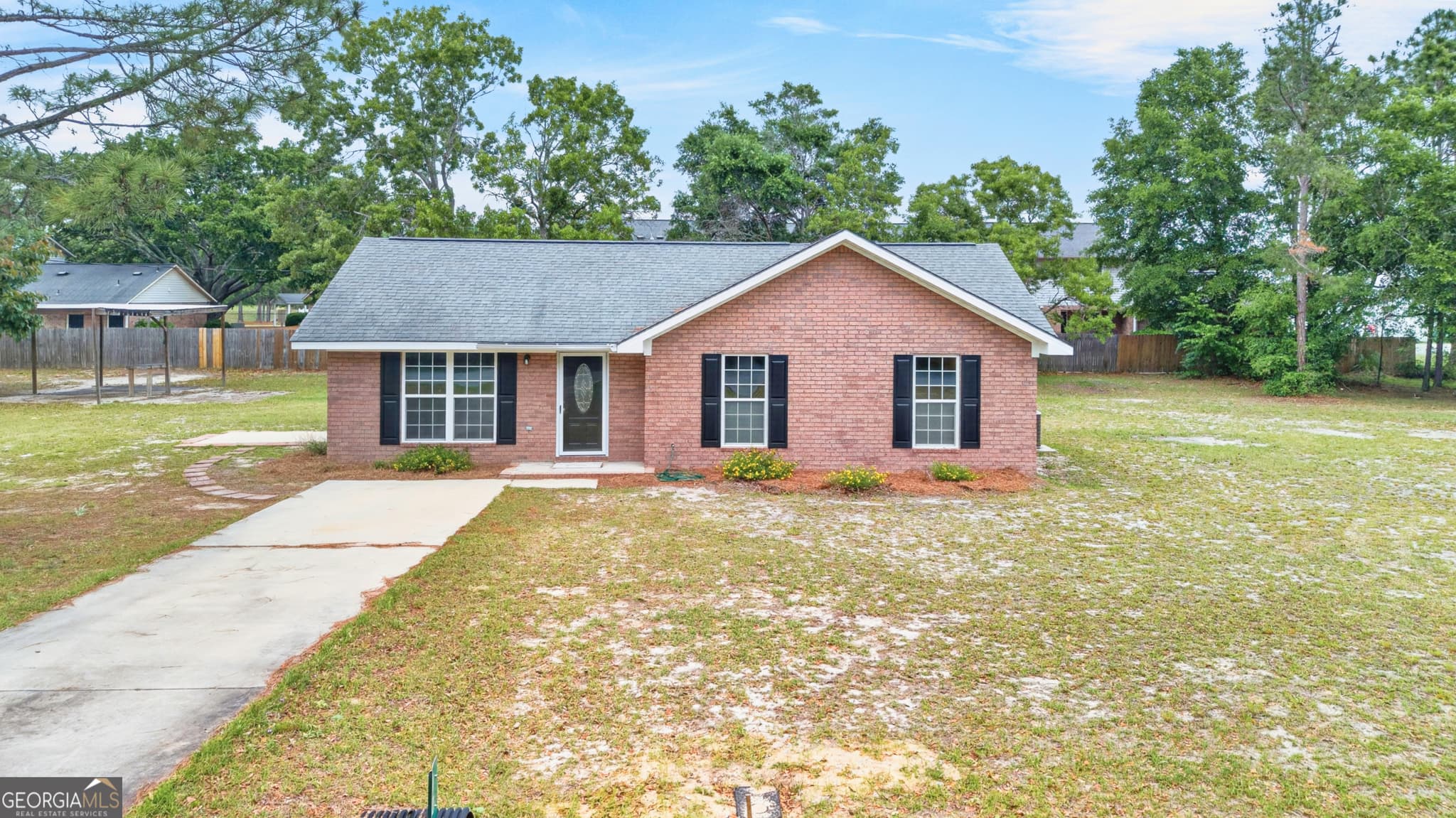 3 bedroom, 2 bathroom, 1,175 sq ft single family residence for sale at 106 Nelson Street, Reidsville, GA 30453 — photo 2