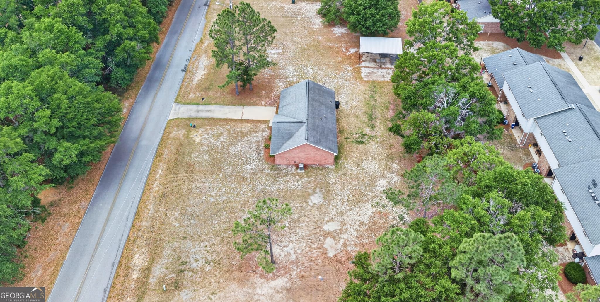 3 bedroom, 2 bathroom, 1,175 sq ft single family residence for sale at 106 Nelson Street, Reidsville, GA 30453 — photo 5