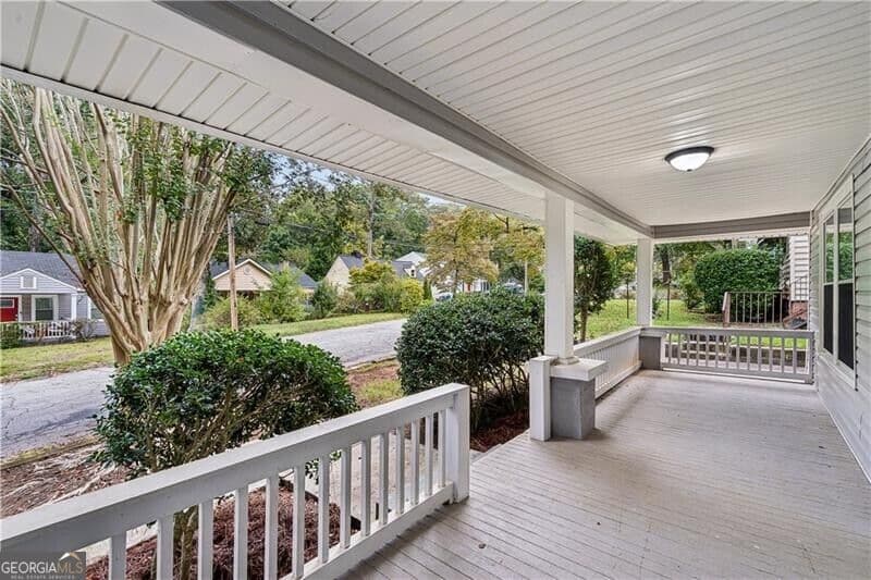 3 bedroom, 1 bathroom, 1,240 sq ft single family residence for sale at 1938 Linwood Avenue, East Point, GA 30344 — photo 3