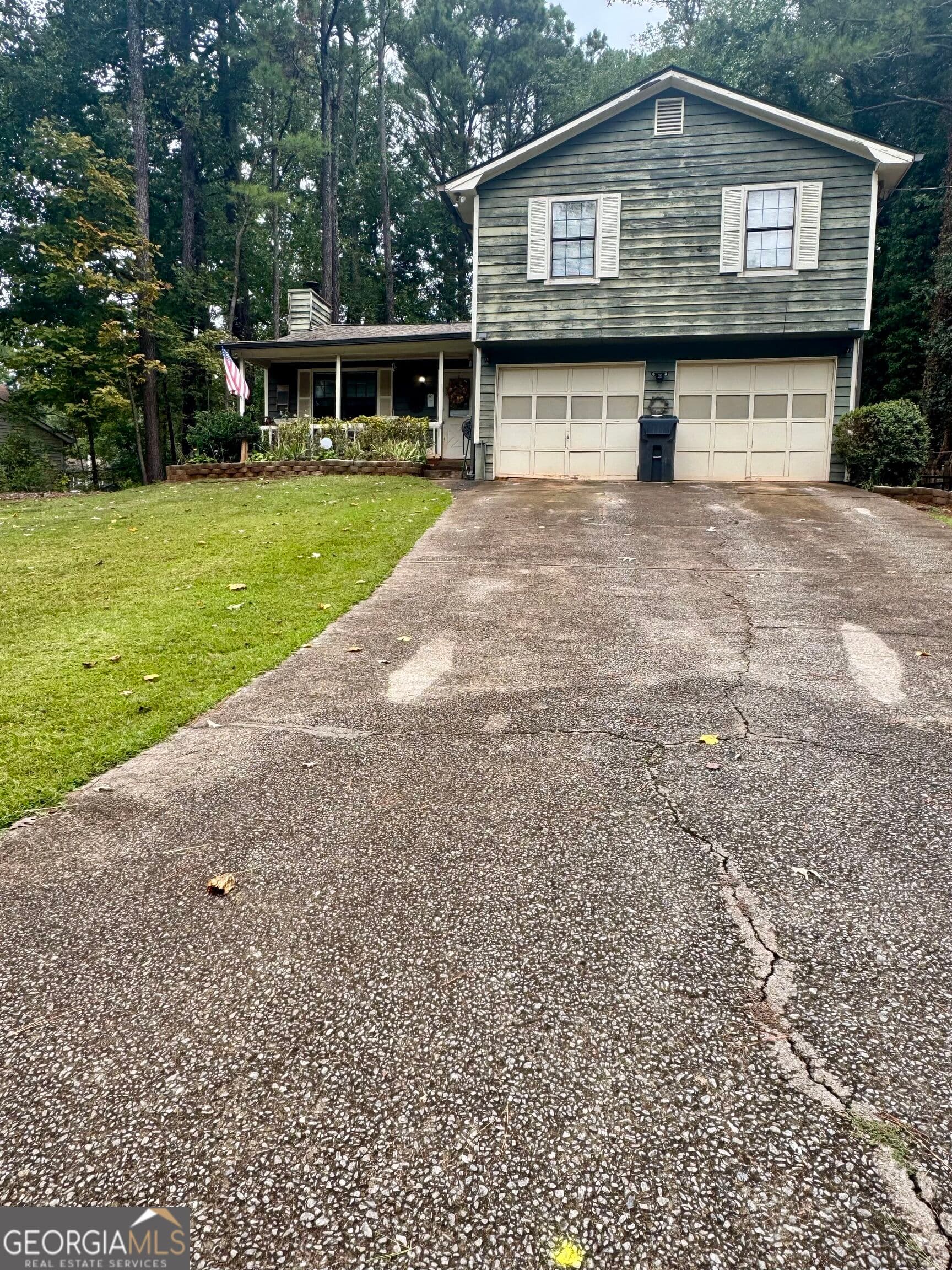 3 bedroom, 2 bathroom, 1,772 sq ft single family residence for sale at 2754 Varlet Court, Snellville, GA 30039 — photo 3