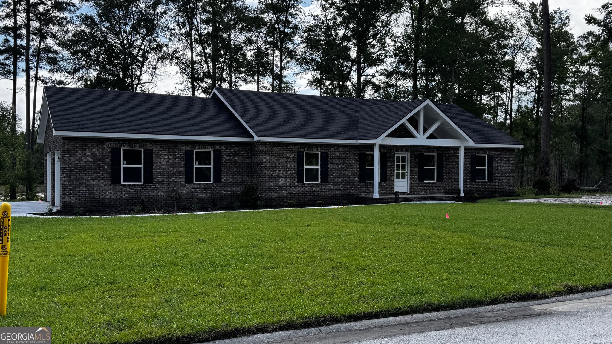 3 bedroom, 2 bathroom, 1,768 sq ft single family residence for sale at 3 Willow Pointe, Claxton, GA 30417 — photo 4
