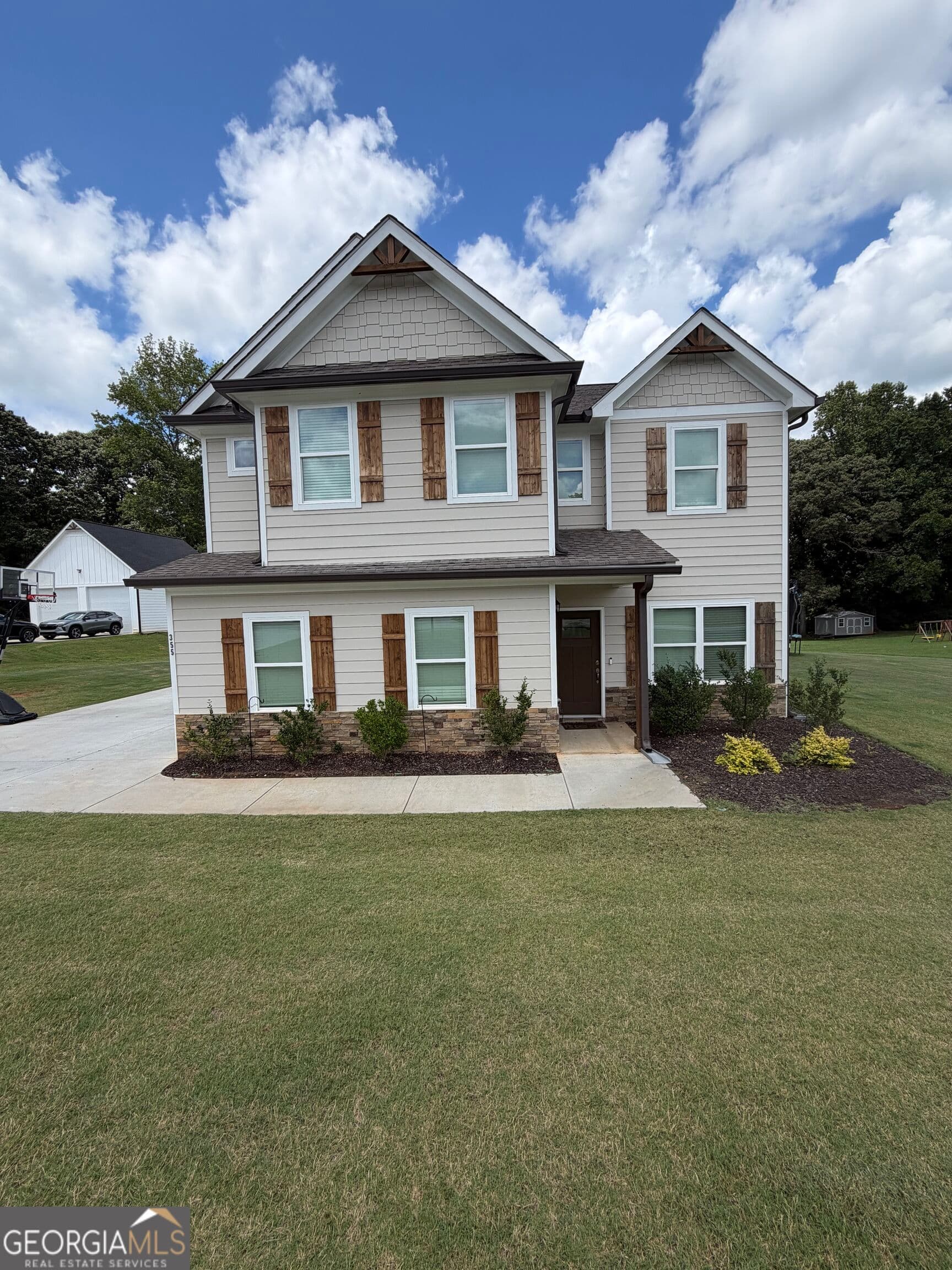 4 bedroom, 2.5 bathroom, 2,577 sq ft single family residence for sale at 355 Webb Meadows Drive, Jefferson, GA 30549 — photo 1 of 41